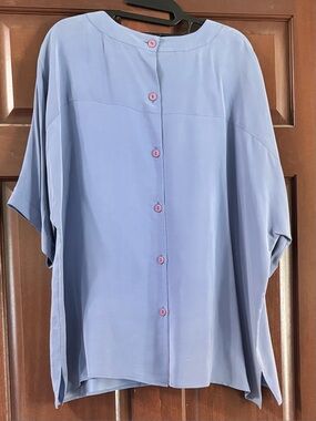Vintage Sandra Roth Ciao Sport II 100% Silk Blue Button Back Blouse Size 22